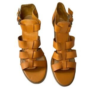 Report Women's size 9 hels 3.5"  sandal